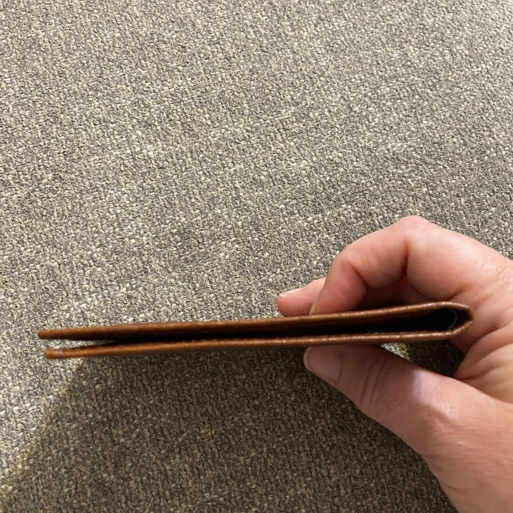 Brown Genuine Leather Men’s Bifold Wallet
